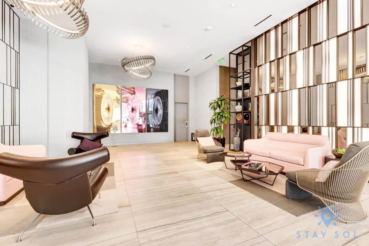 Apartmán Luxury With Stunning View, Balcony, Amazing Pools Hollywood Exteriér fotografie