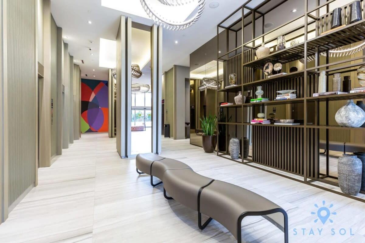 Apartmán Luxury With Stunning View, Balcony, Amazing Pools Hollywood Exteriér fotografie