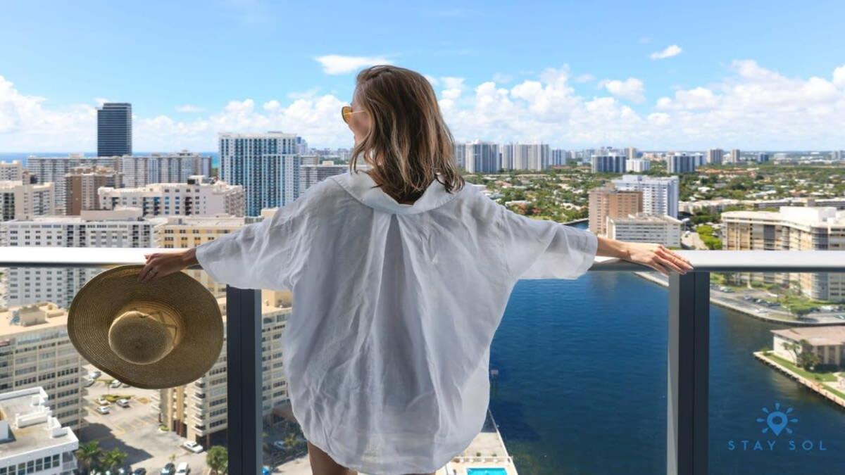 Apartmán Luxury With Stunning View, Balcony, Amazing Pools Hollywood Exteriér fotografie